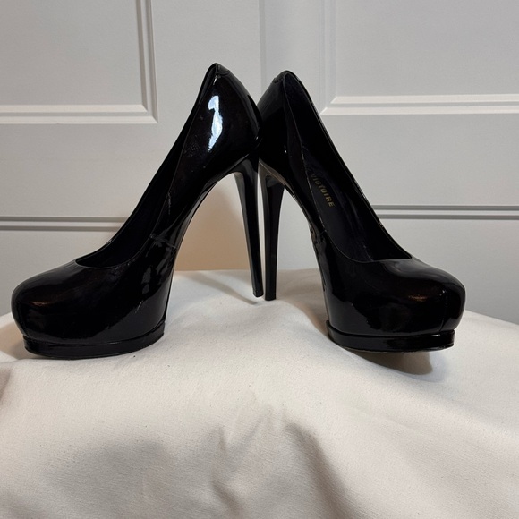 Pour La Victoire Shoes - Pour La Victoire Glossy Black Heels